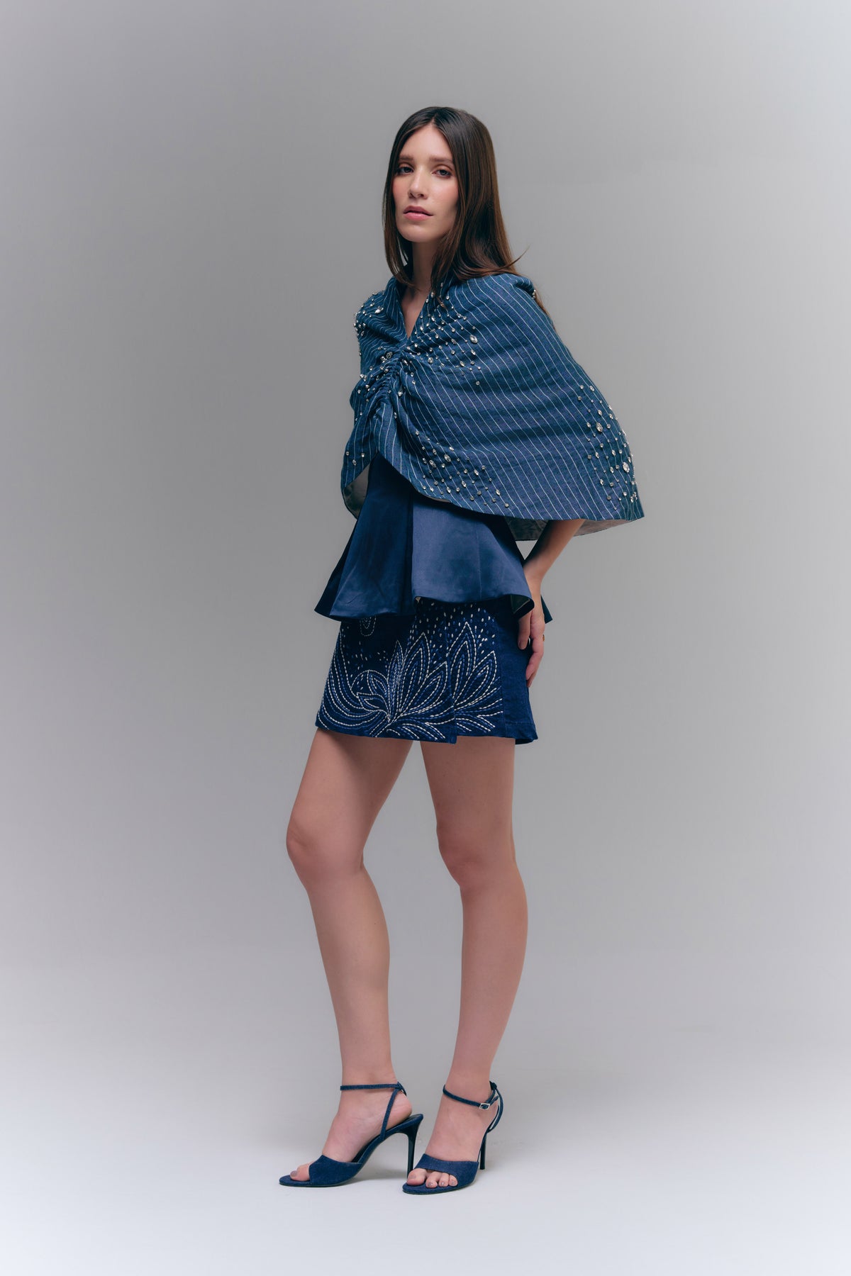 JAPA HOODED CAPE - SKY CAPTAIN