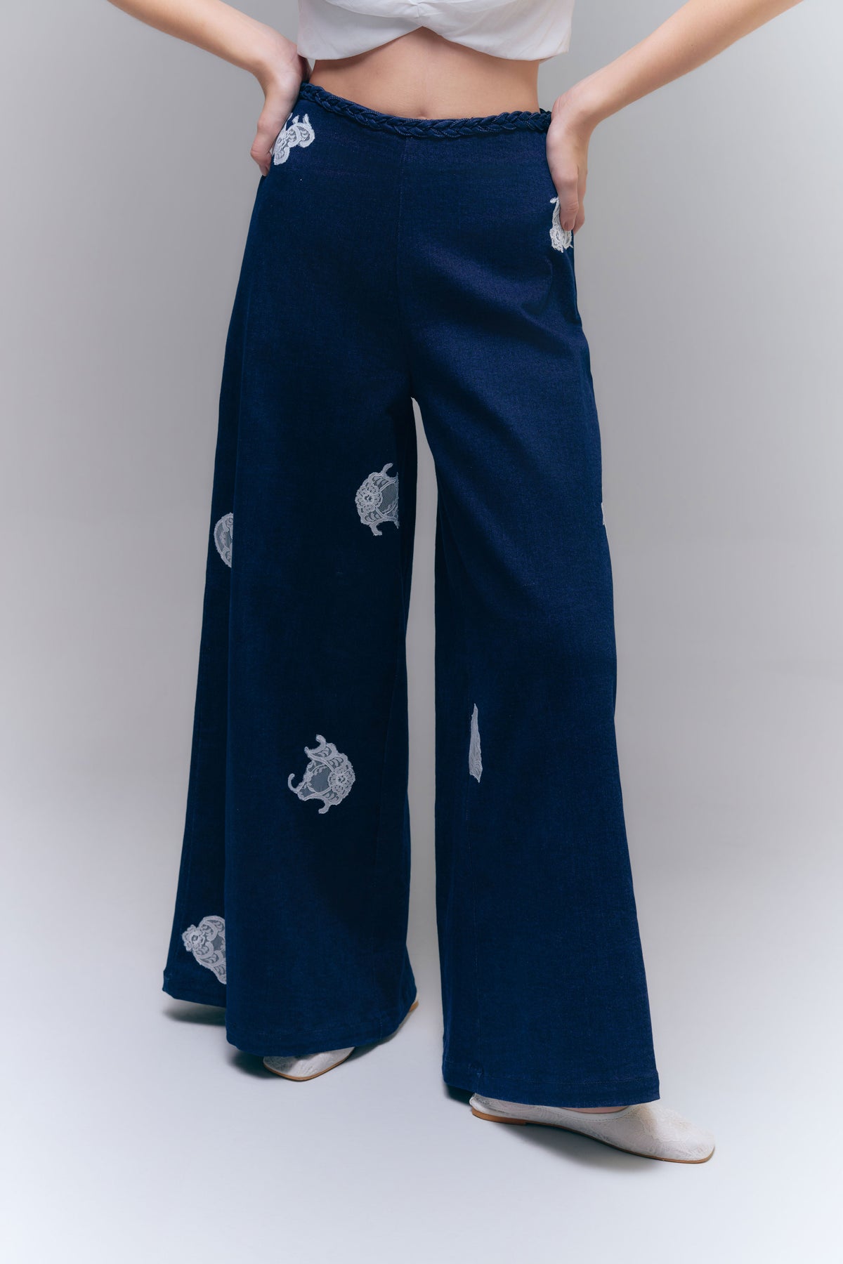 BRAID WIDE-LEG PANTS - WASHED DENIM